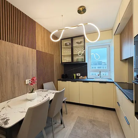 4friendscoresibrasov F Apartment Brasov